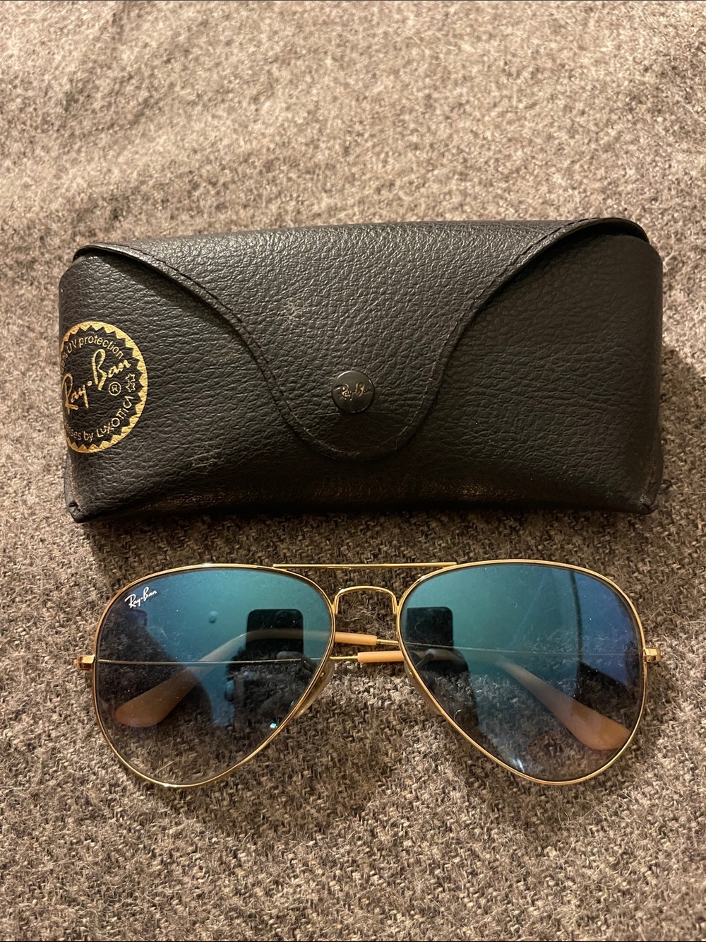 Ray-Ban Gold Aviator Sunglasses with Blue Gradient Lenses